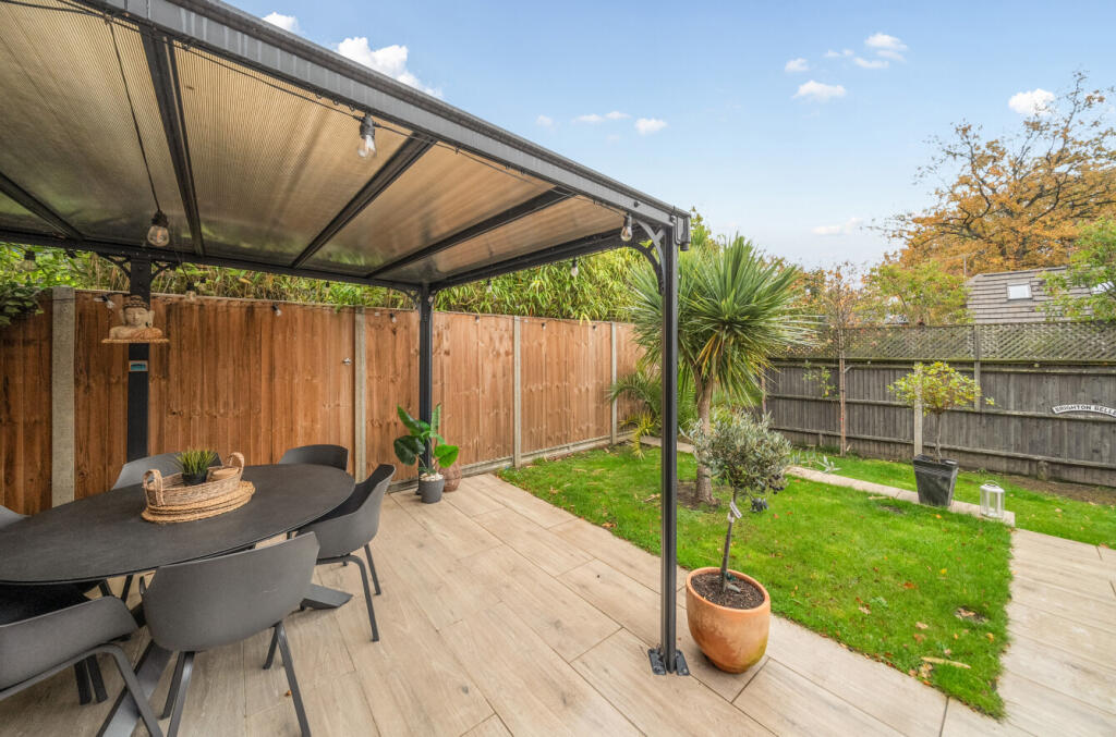 1375749-14-690c7f...