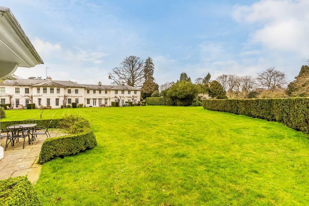 Communal grounds 2.jpg