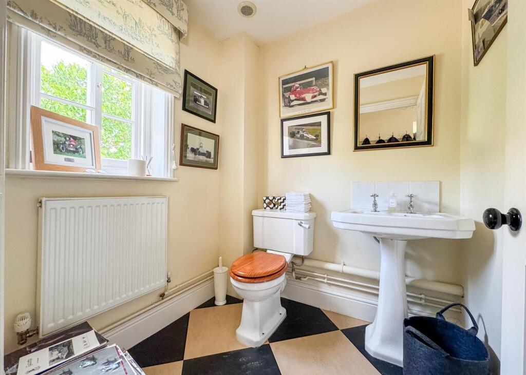 DOWNSTAIRS WC
