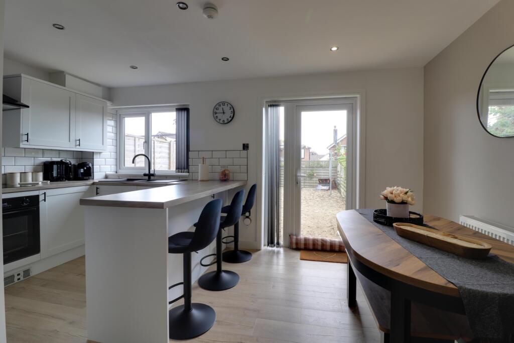 Kitchen diner