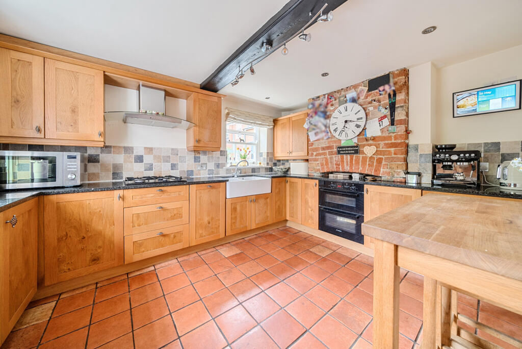 1300661-8-6839df2...