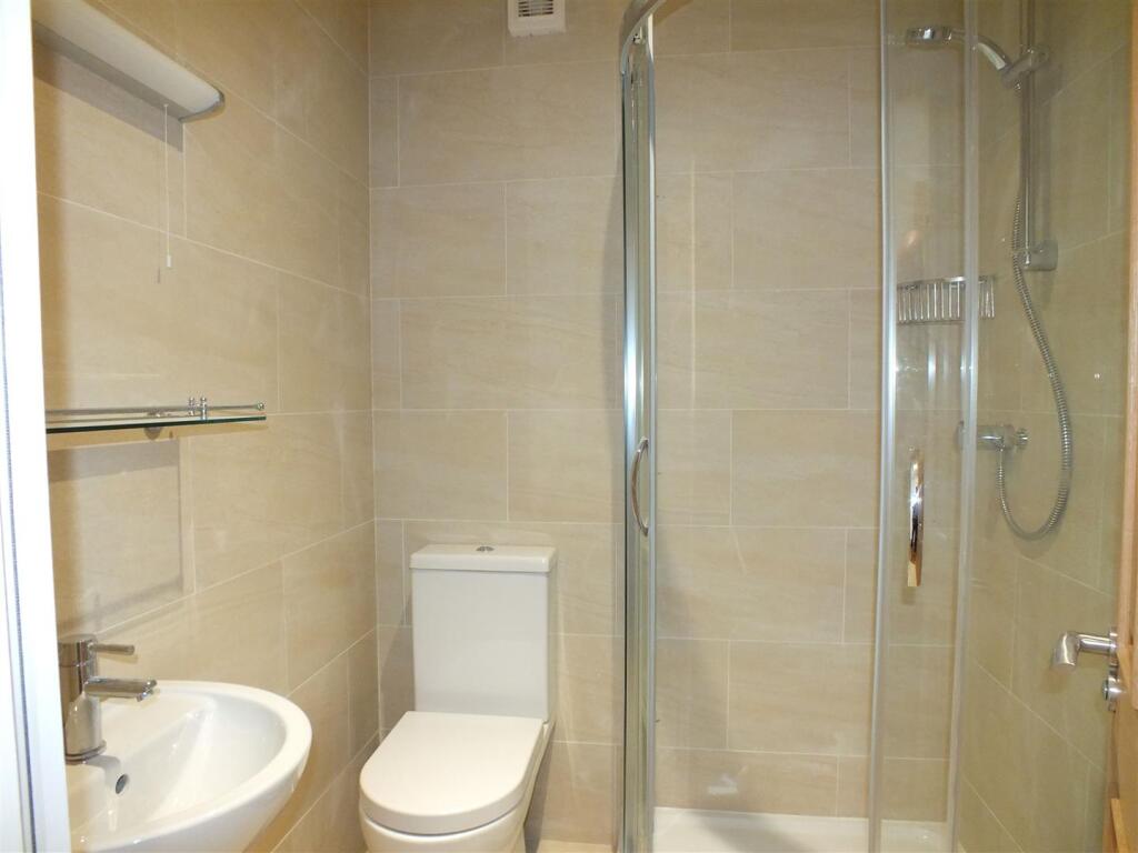 Shower room.jpg