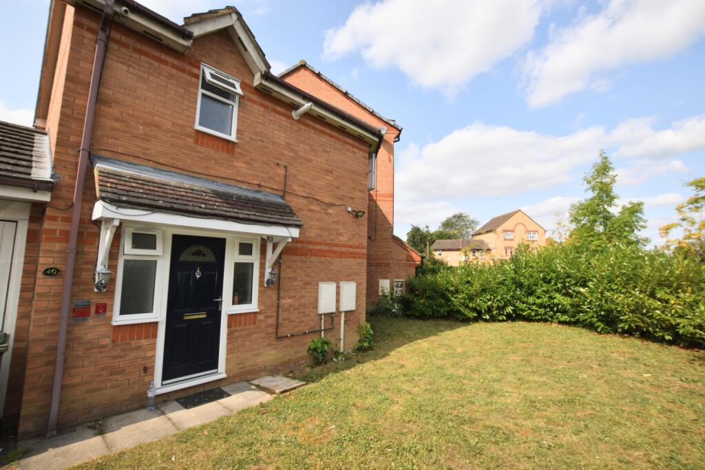 40 Rhodes Place new front