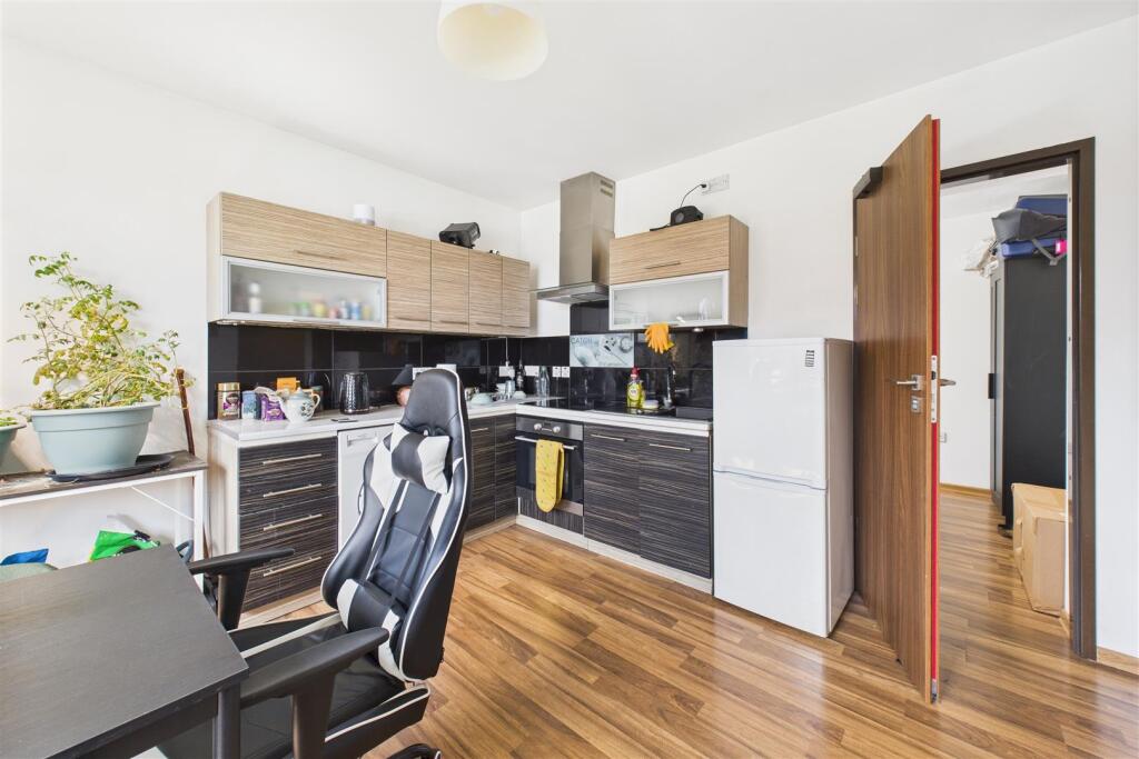 Flats 1 - 7, 227 Lodge Causeway, Fishponds, Bristo