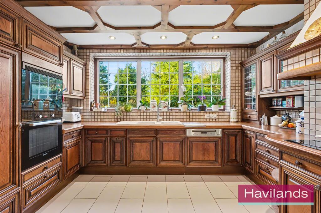 Cannon Hill N14 7DJ-7.jpg