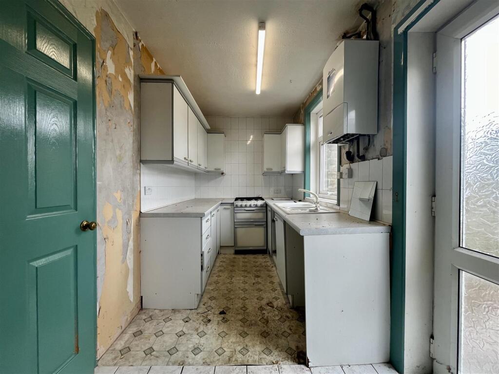 Bramleys Estate Agents - Ing Head Terrace - Halifa