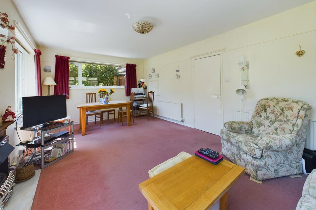 CAM02545G0-PR0192-STILL002