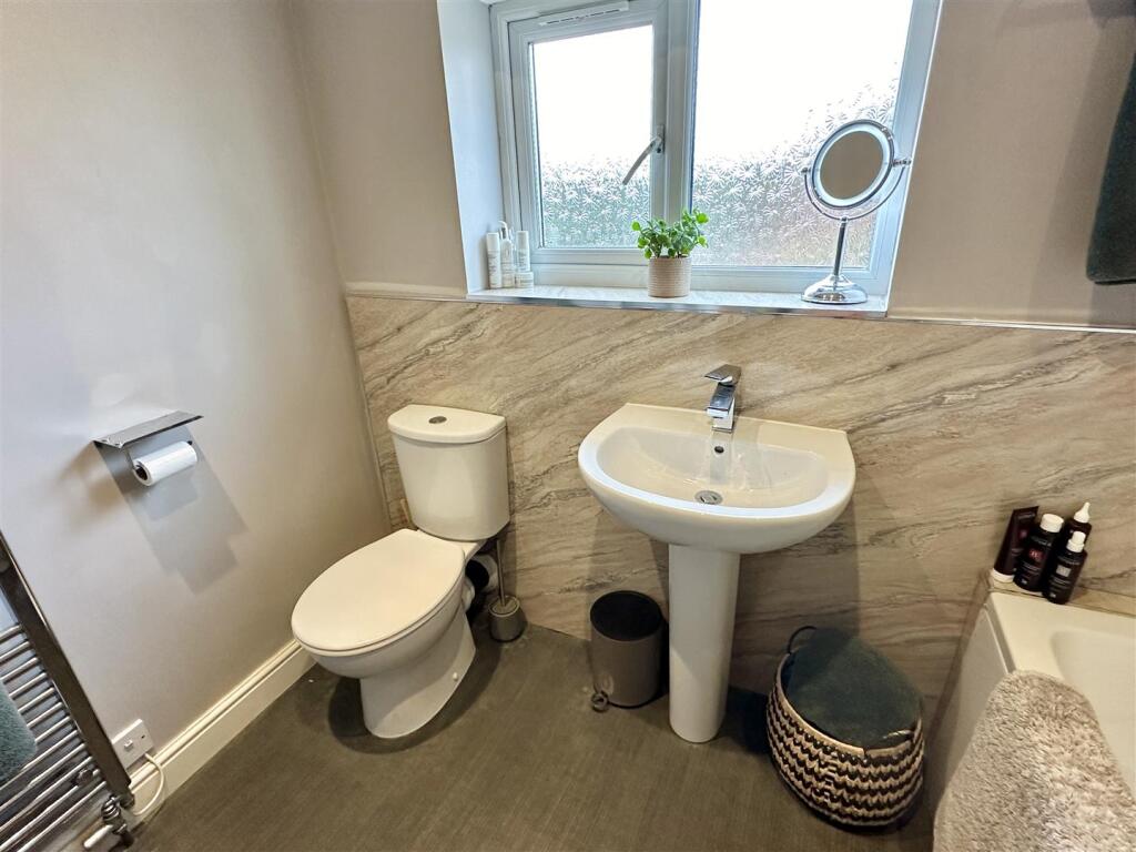 ensuite bathroom