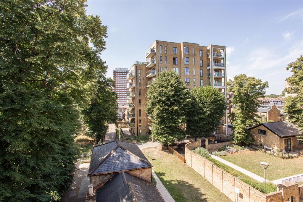 Views of St Clements Development &amp; Tower Hamlets C