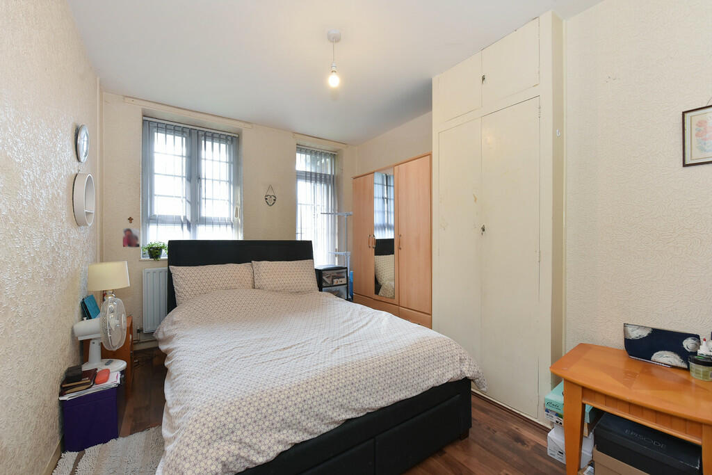 138 gascoyne hous...