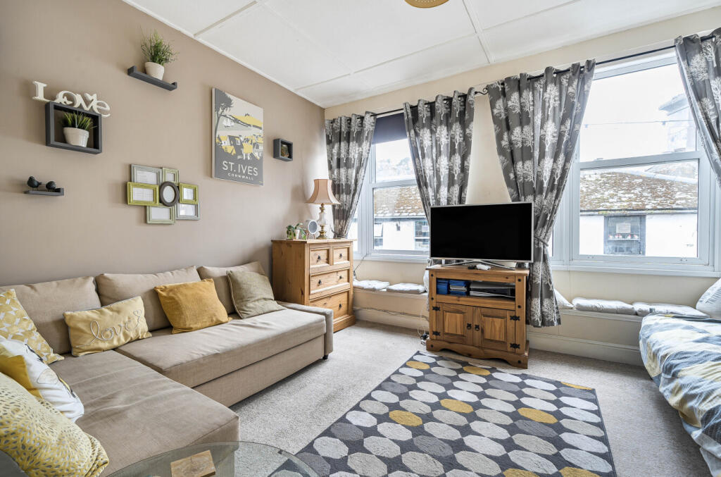 1326358-6-6888f74...