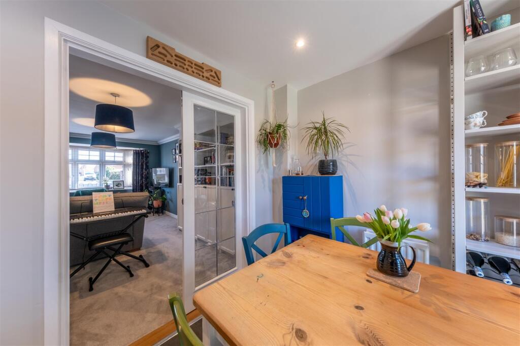 15 Wavell Way-007.jpg