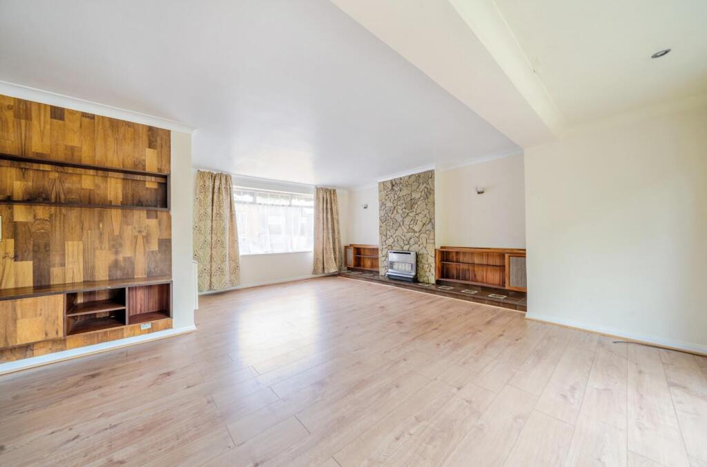 Davidson Frost-Wellings, DFW, Ben Hale Close, rece