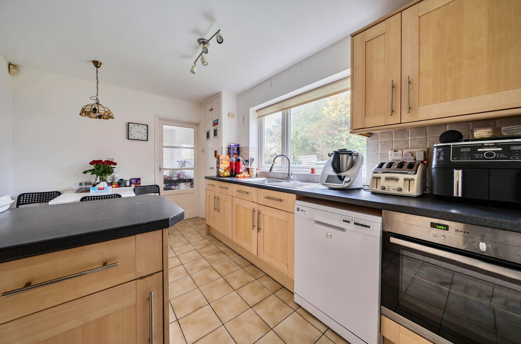 1365538-13-68ed12...