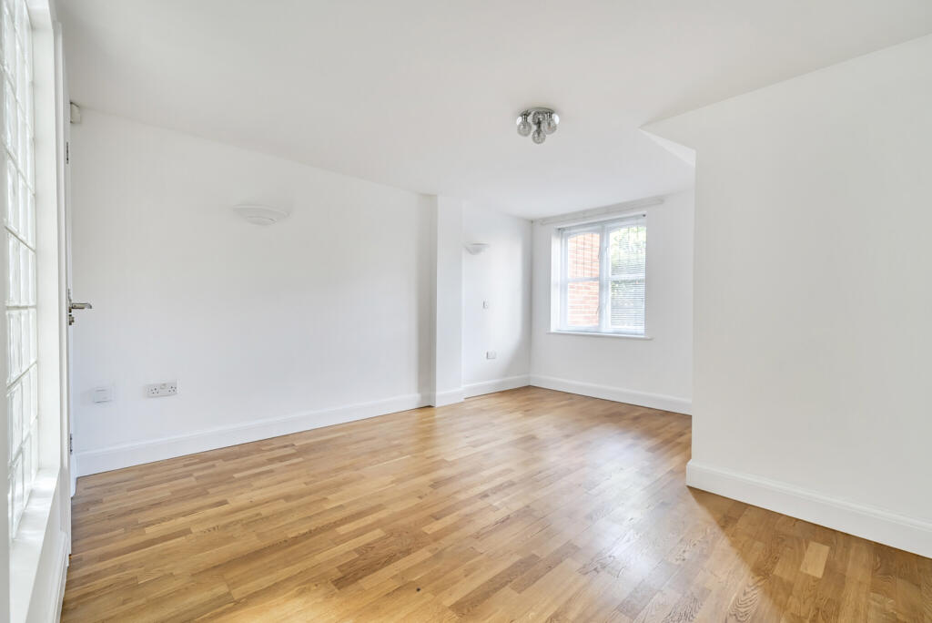 1350442-18-68c2eb...