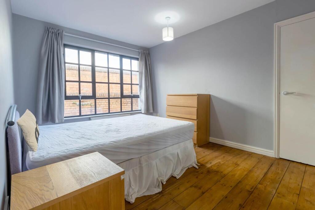 Main bedroom