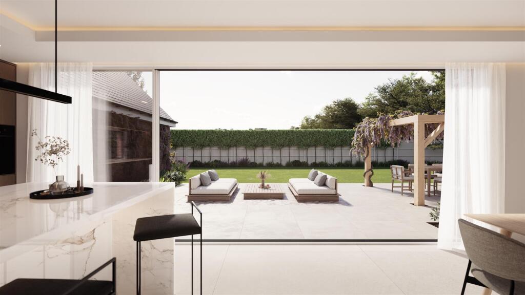Stunning West facing garden