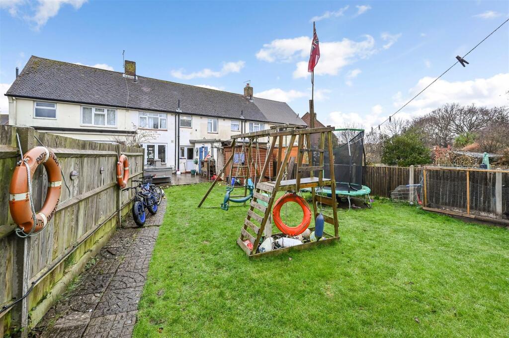 Rear of Garden.jpg