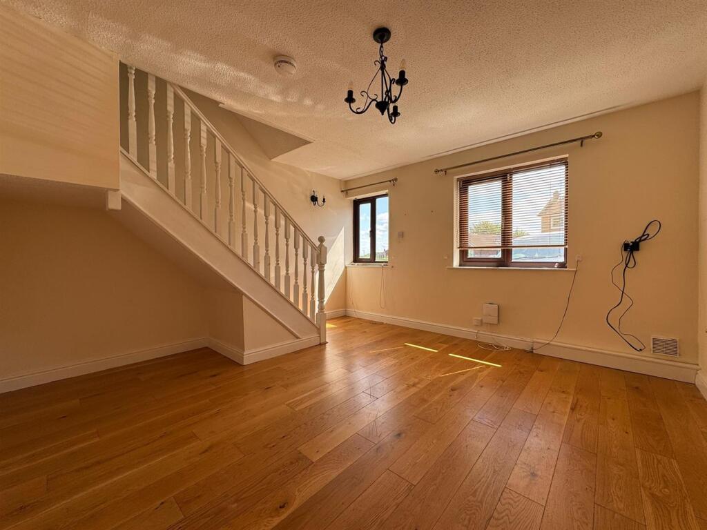 WhatsApp Image 2025-06-02 at 13.51.33 (5).jpeg