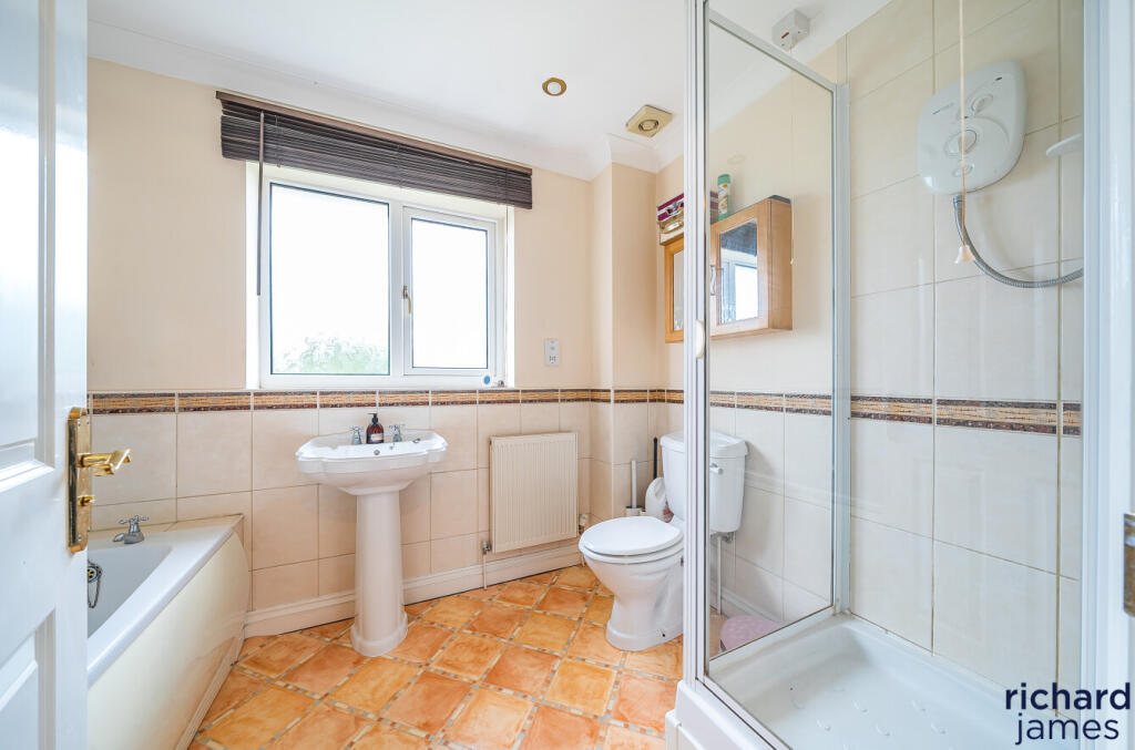 c454609a-76dc-4fa...