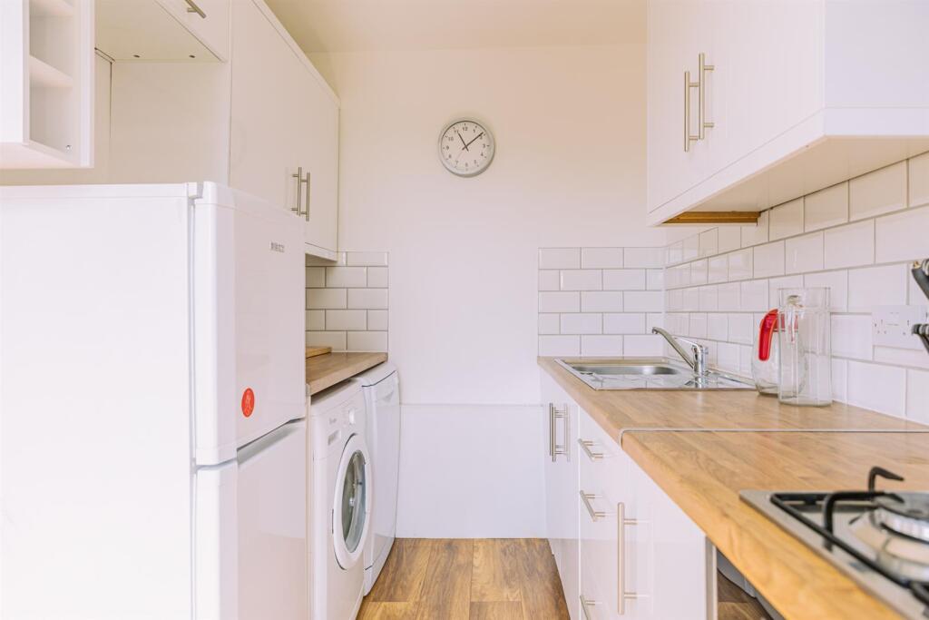 1920px_MB_moray road_davies davies_10.jpg