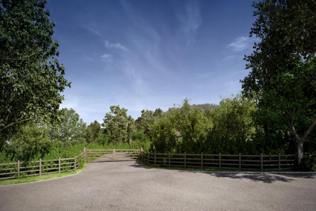 Fortitude, Birdlip Hill, Witcombe, Cheltenham GL3 