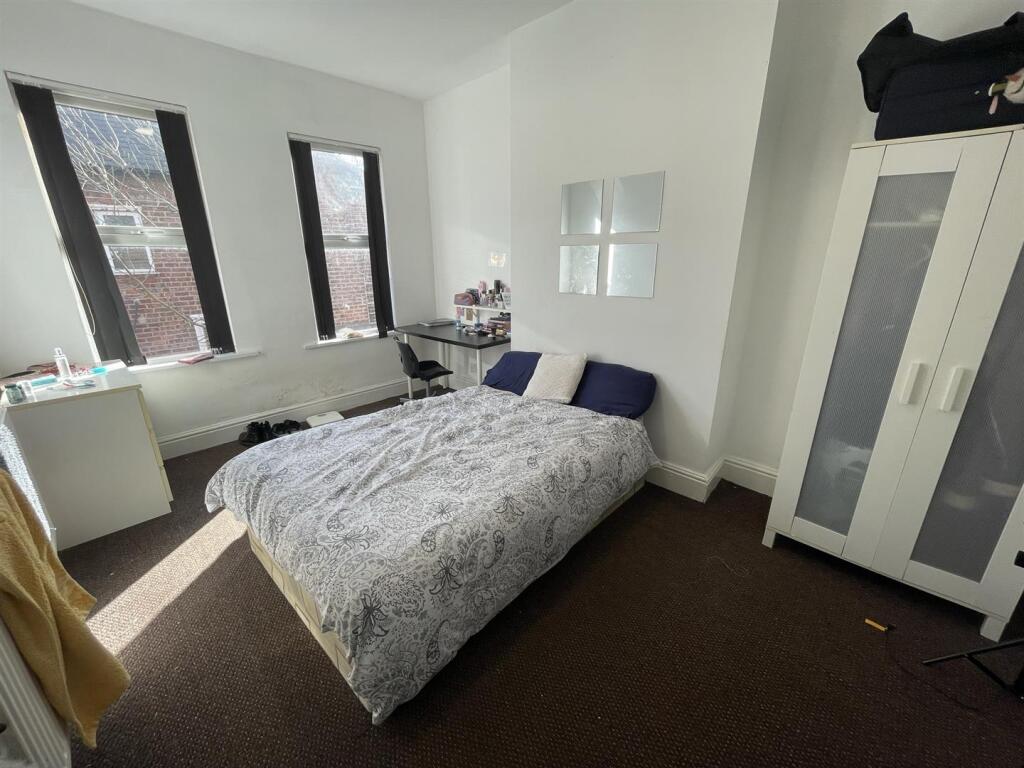 2dr.Room4.jpg