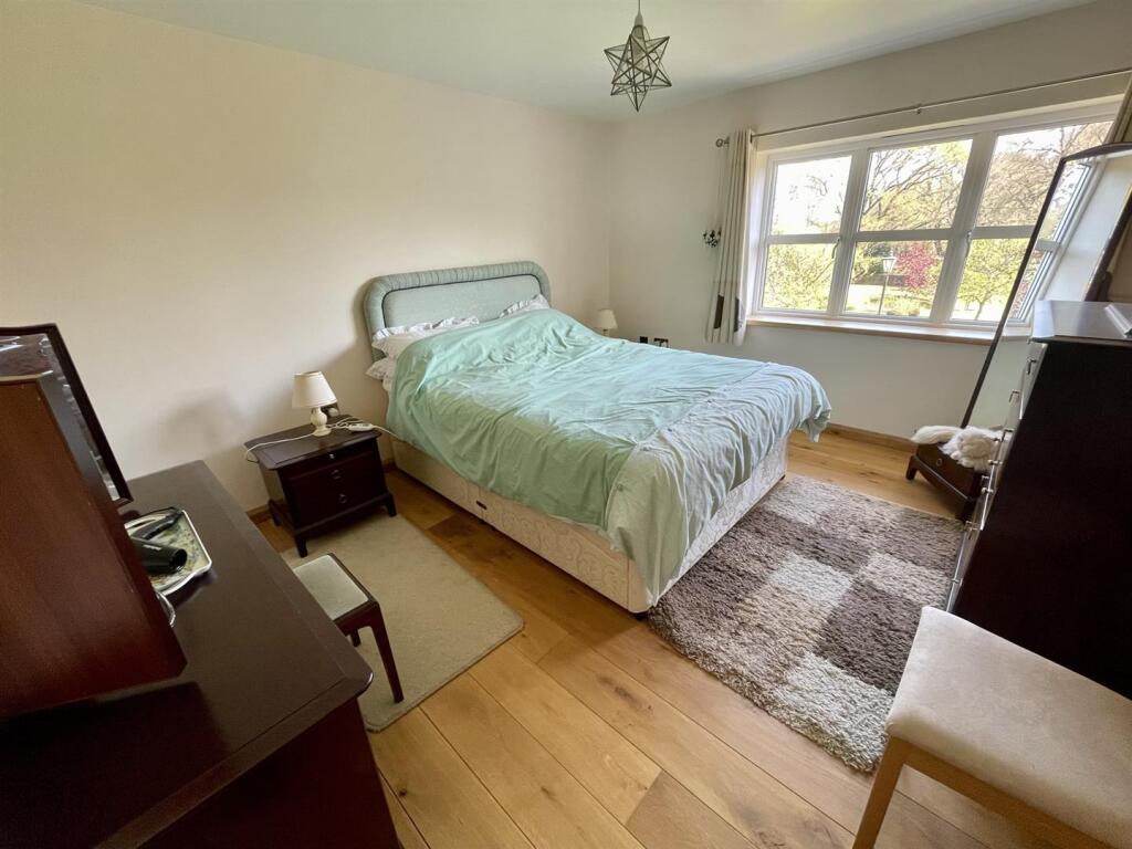 9. bed3.JPEG