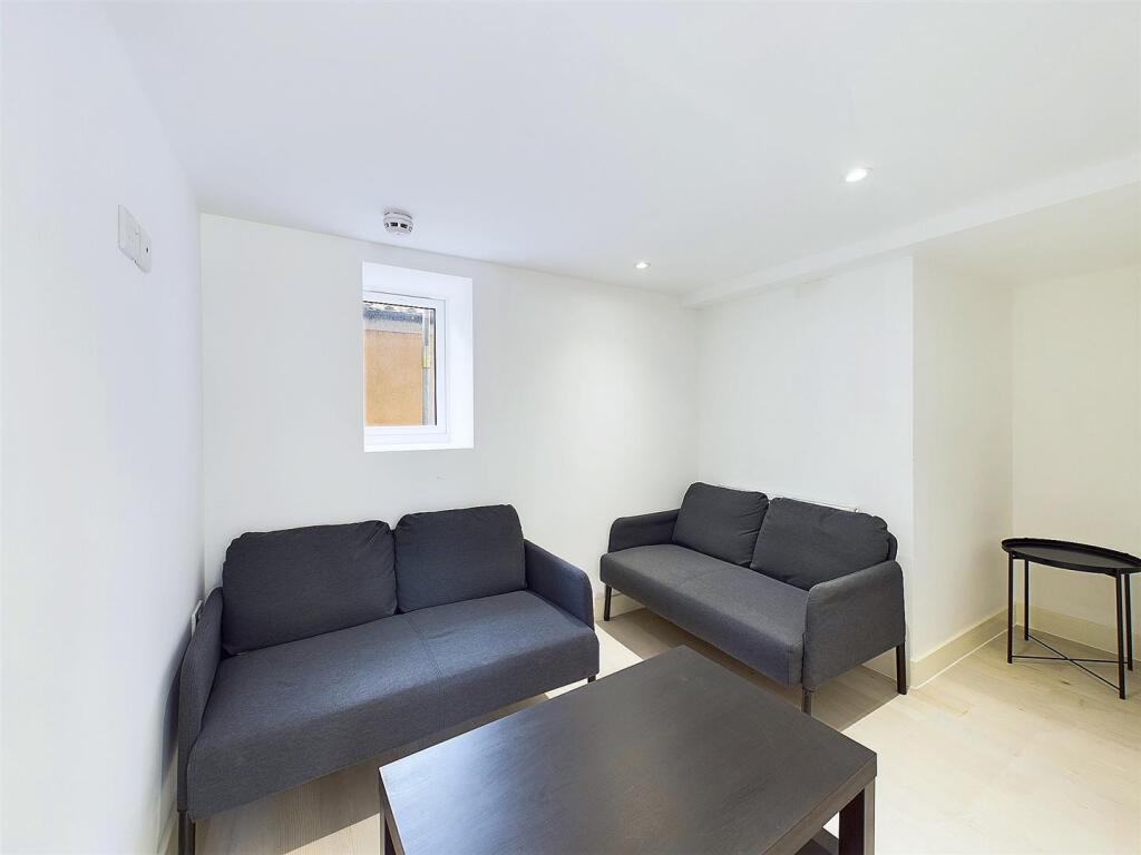 4 - Six-Bedroom HMO for Auction, Westbury-on-Trym.