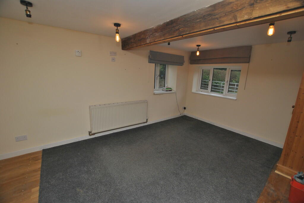 Charlton Barn, Fa...