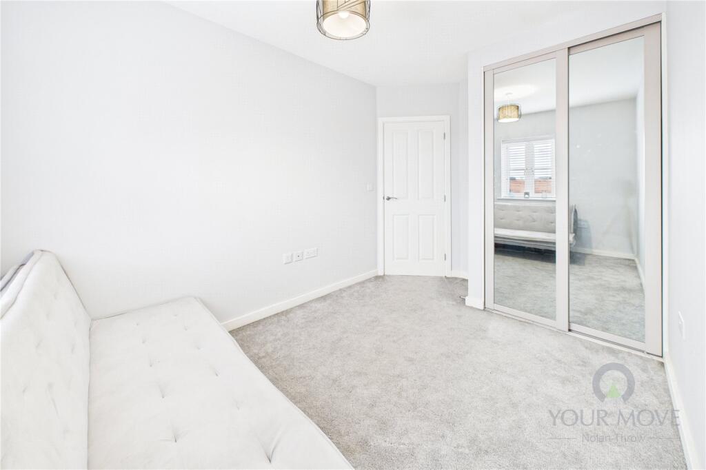 Bedroom 32