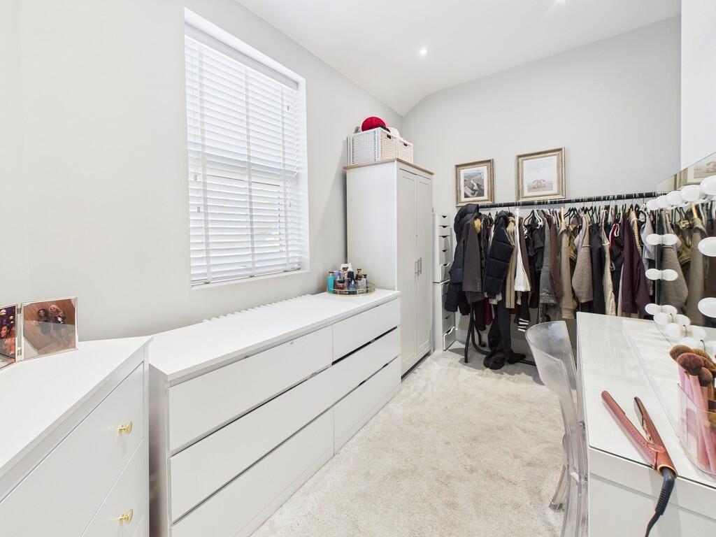 HOOLE LANE BED 2