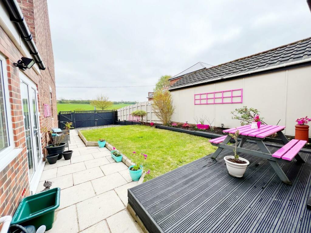 Garden pic 1.jpg