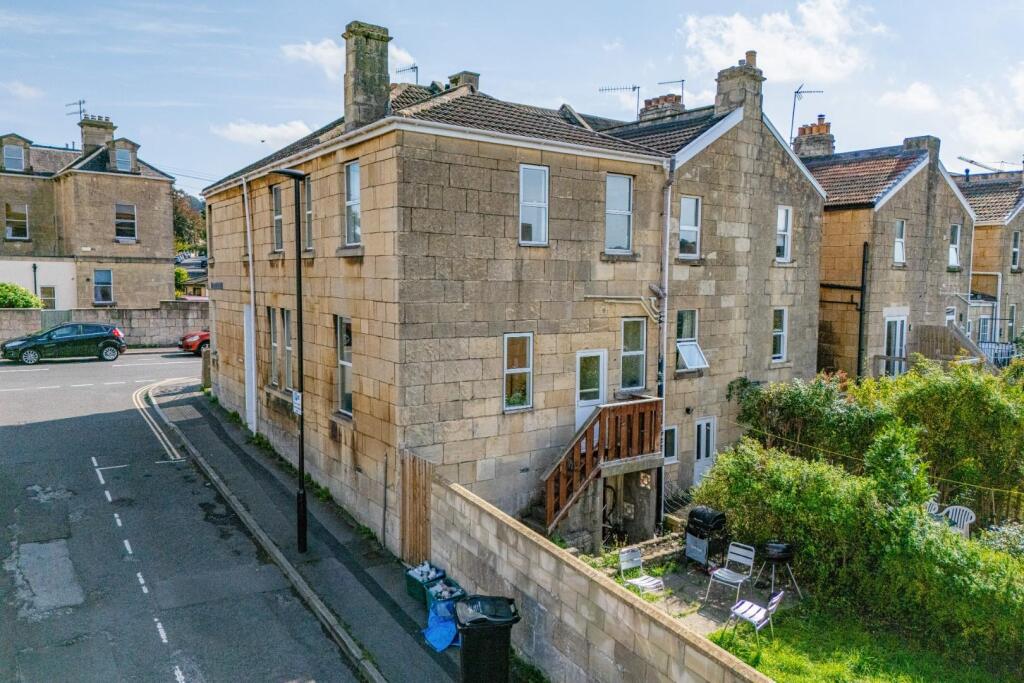 Livingstone Terrace, Bath