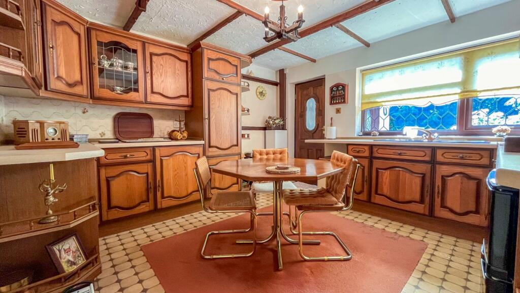 Kitchen / Diner