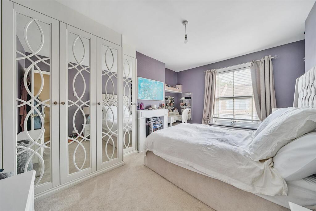 Cassiobridge Road - Bed 1.jpg