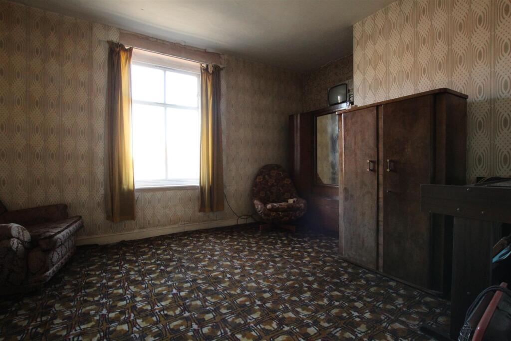 Bedroom Three (1).JPG