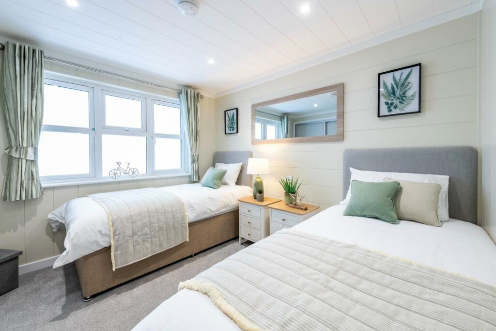 Bedroom 3.jpg