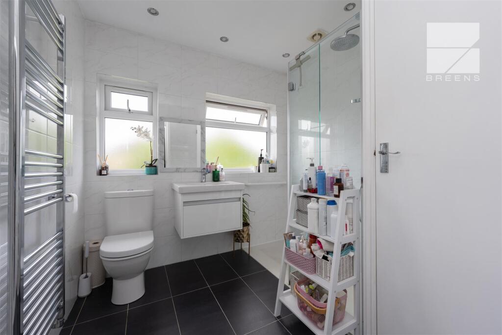 11 Dale View Gardens_0030.jpg