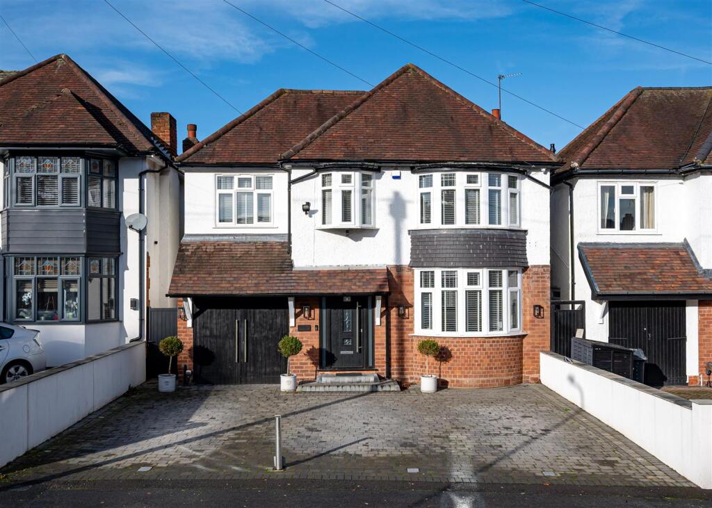 16 Knights Avenue-27.jpg
