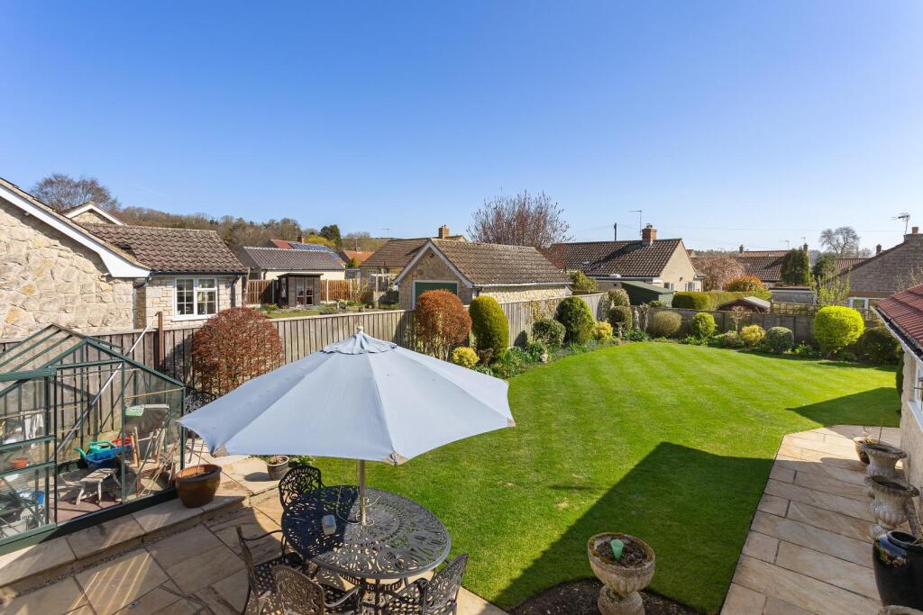 1 Ashwood Close-18.jpg