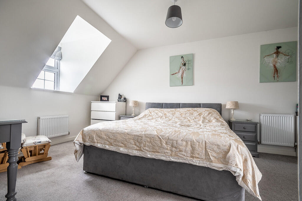  Savoy Street - W...