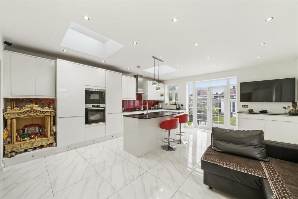 54 Victoria Avenue - sYWvuqxLy46yX5b983ed.jpg