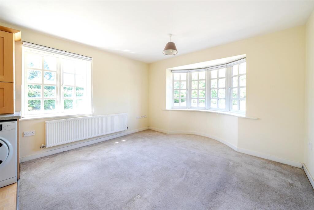 69 Reffield Close