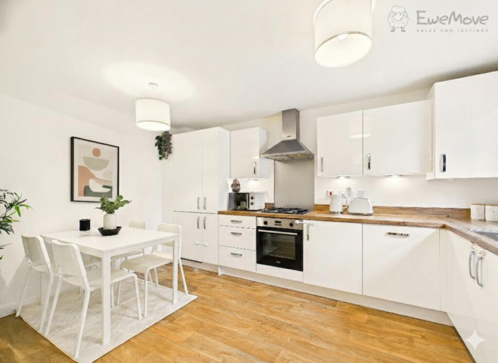EWEMOVE TIVERTON - KITCHEN - DRESSED IMAGE