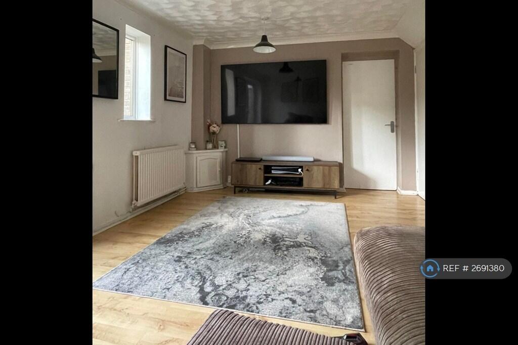 Living Room (2)