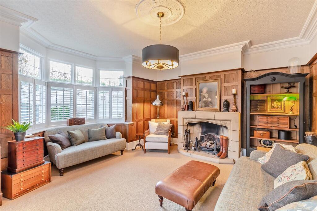 8670694-interior11.jpg