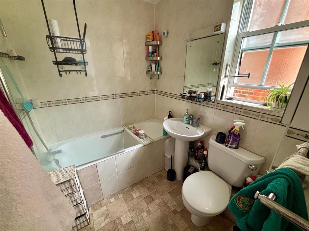 bath 2.jpg