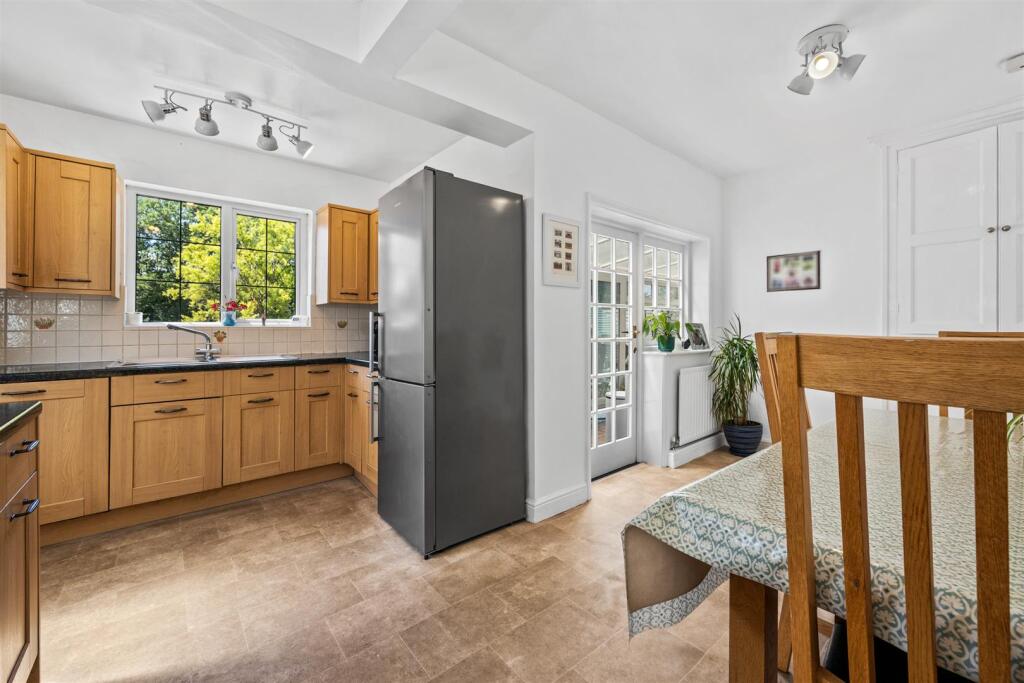 Kitchen/Breakfast Room