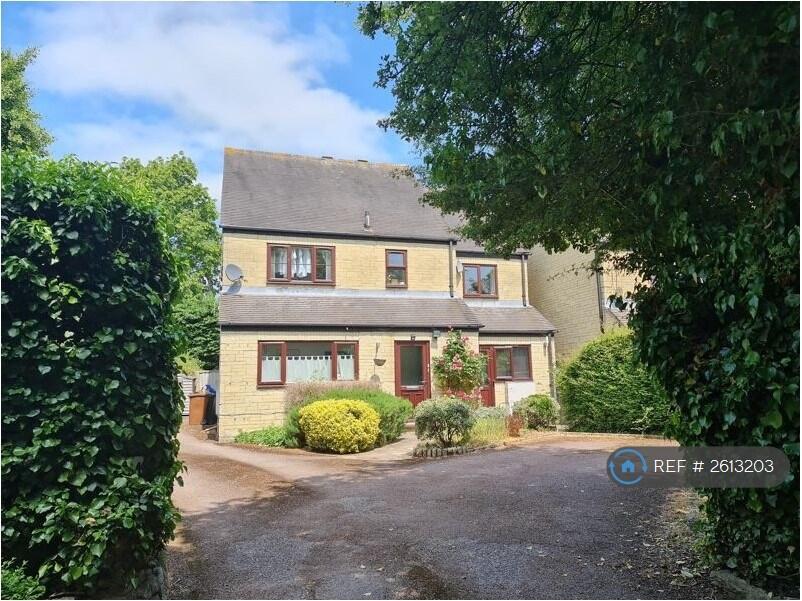 Double Bedroom &#43; Sitting/Dining Room  Flat